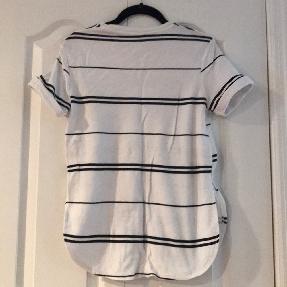 Zara Black and White Side Slit Tee - Picture 4 of 4
